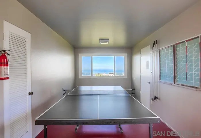 648 E Solana Circle, Solana Beach, California 92075