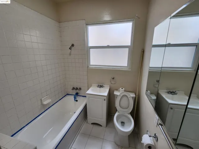 1546 Alice Street, Oakland, California 94612-4173