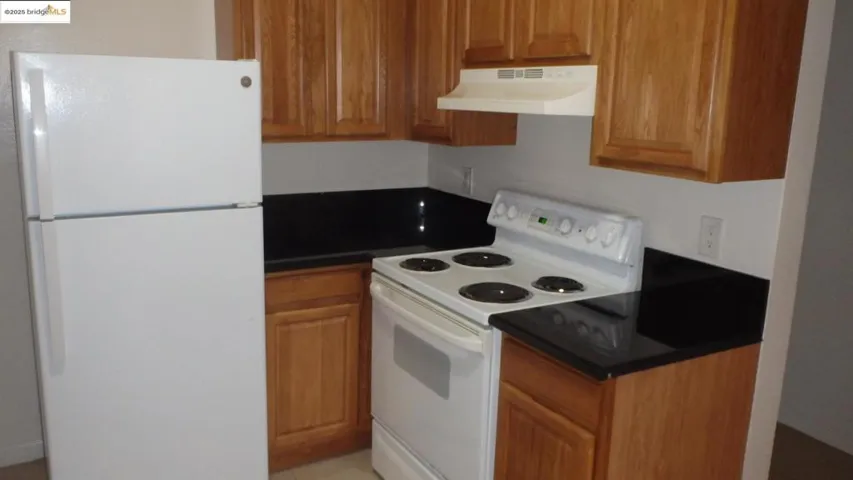 1546 Alice Street, Oakland, California 94612-4173