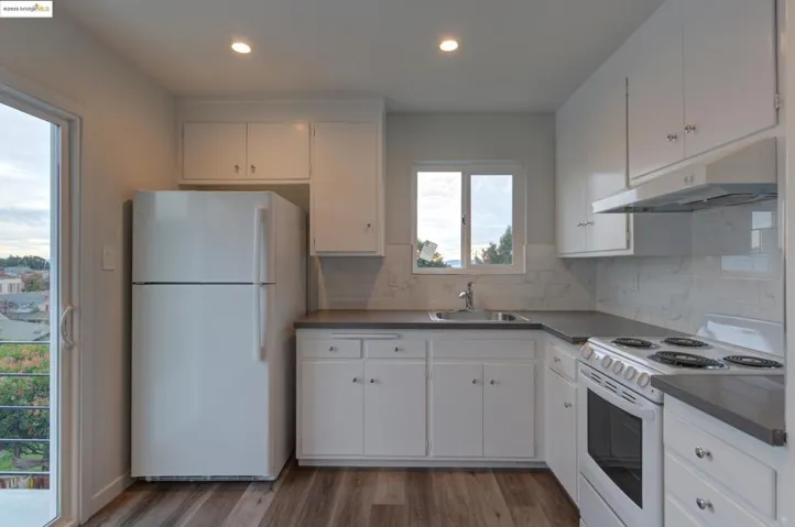 3676 Laurel Ave, Oakland, California 94602