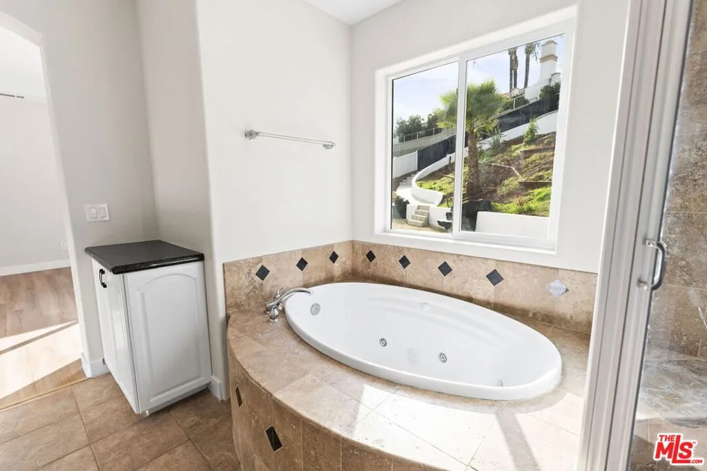 29781 Smugglers Point Drive, Canyon Lake, California 92587 home-pic-27