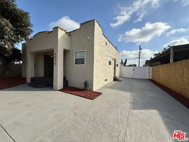 9826 Wilmington Avenue, Los Angeles, California 90002