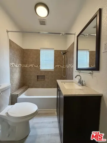 9826 Wilmington Avenue, Los Angeles, California 90002