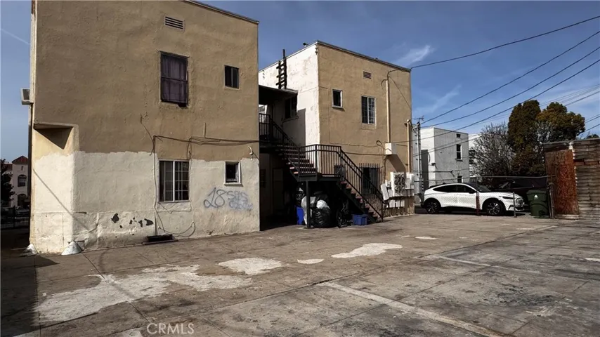 212 S Berendo Street, Los Angeles, California 90004