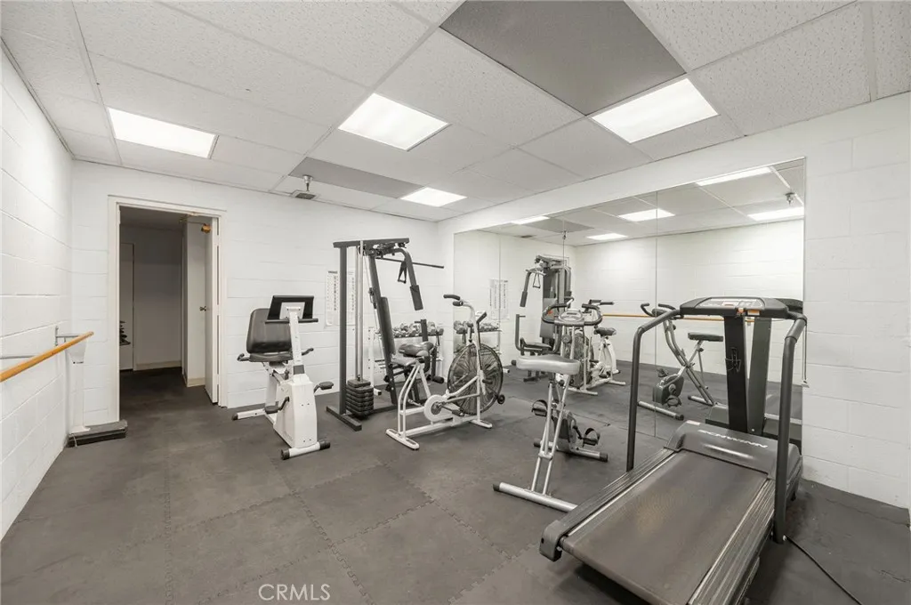 1223 Roxbury Drive 305, Los Angeles, California 90035 home-pic-25