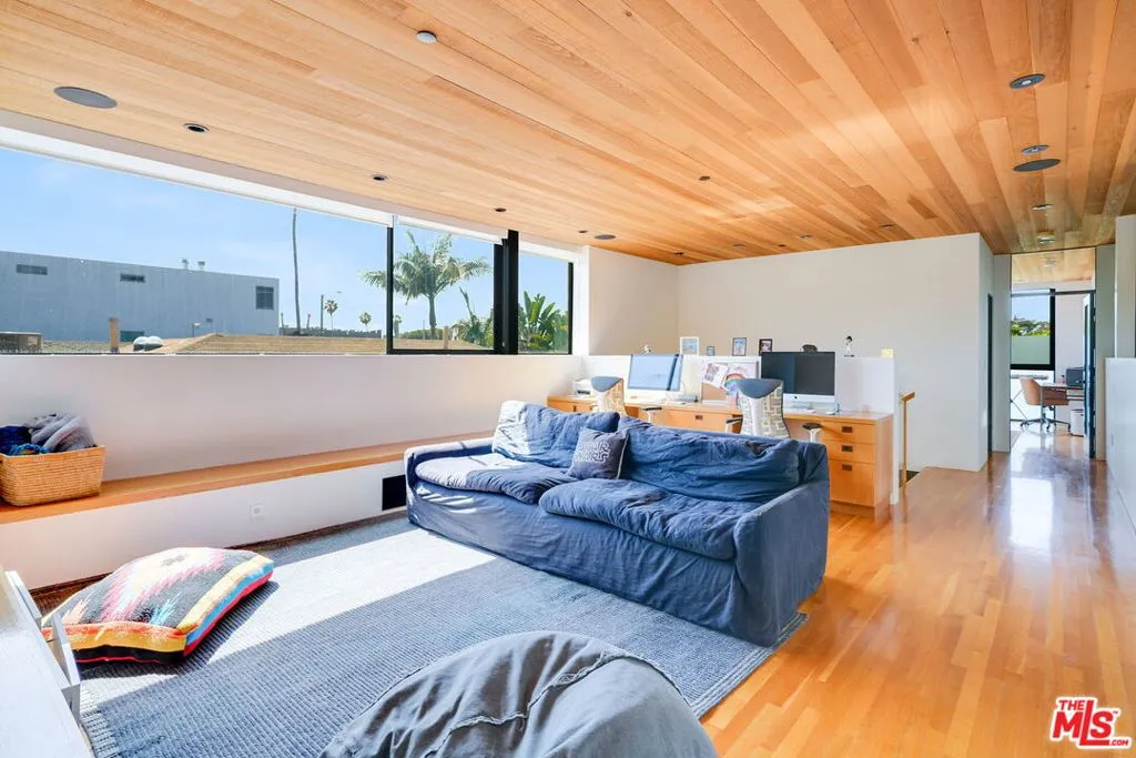 232 Grand Boulevard, Venice, California 90291 home-pic-18