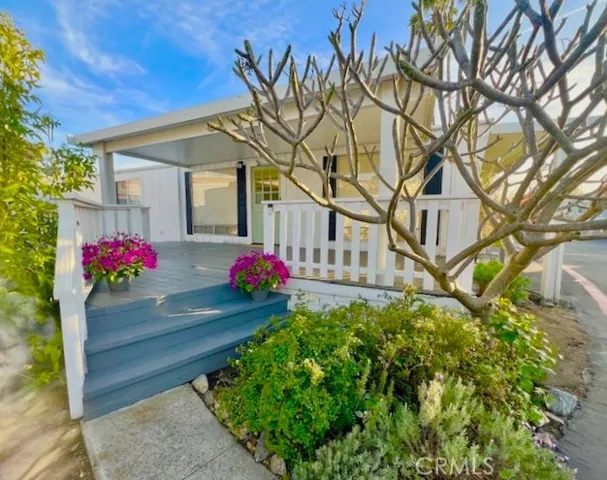 242 Lexington Circle, Newport Beach, California 92660