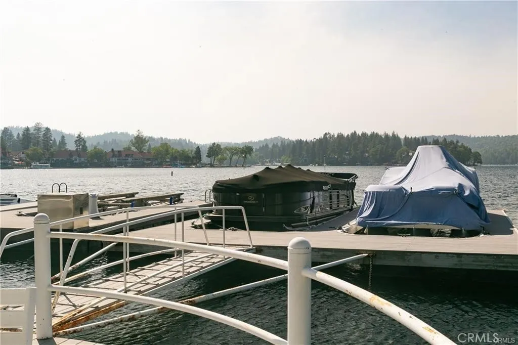 384 Primrose Circle, Lake Arrowhead, California 92352 home-pic-34