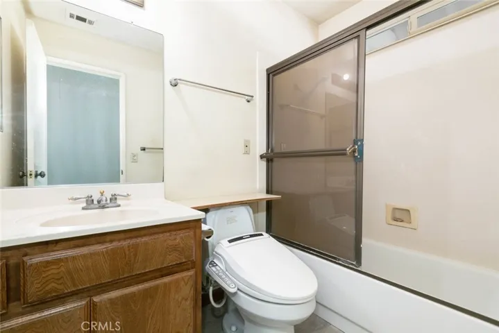 15475 Rochlen Street, Hacienda Heights, California 91745