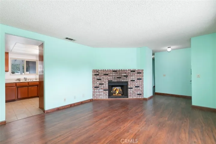 15475 Rochlen Street, Hacienda Heights, California 91745