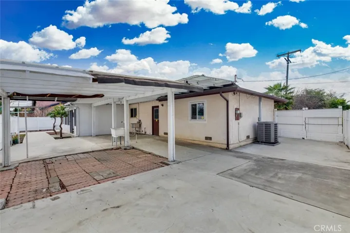 15475 Rochlen Street, Hacienda Heights, California 91745