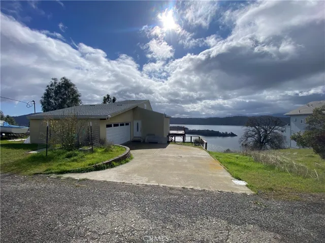 12155 Mesa Court, Clearlake Oaks, California 95423