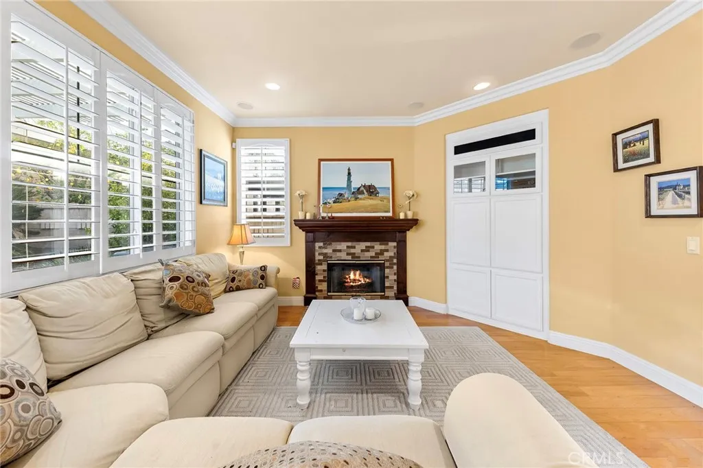 5521 Stargaze Street, Chino Hills, California 91709 home-pic-12