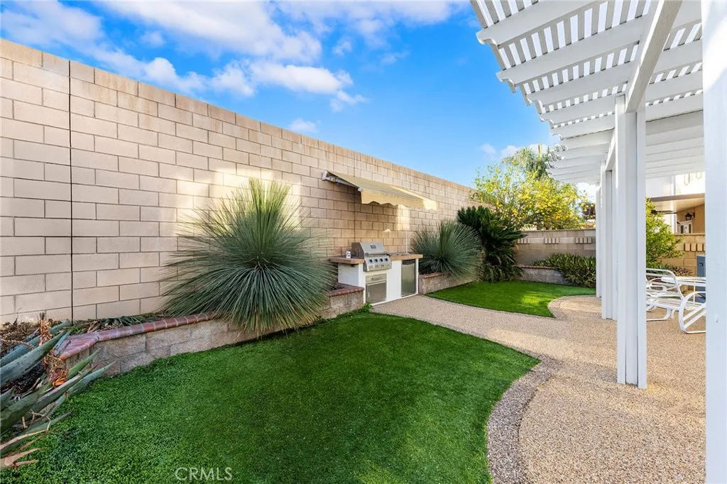 5521 Stargaze Street, Chino Hills, California 91709 home-pic-48