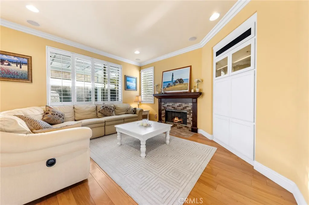 5521 Stargaze Street, Chino Hills, California 91709 home-pic-11