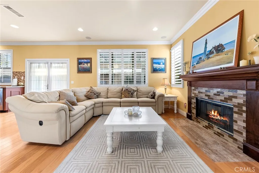 5521 Stargaze Street, Chino Hills, California 91709 home-pic-10