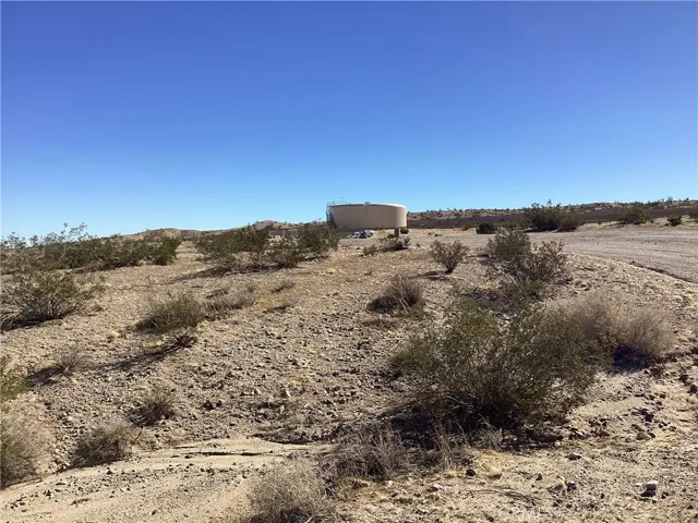 Looks like munesable water tank next door