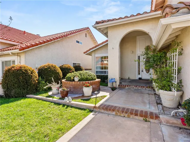 25112 Calle Alondra, Lake Forest, California 92630