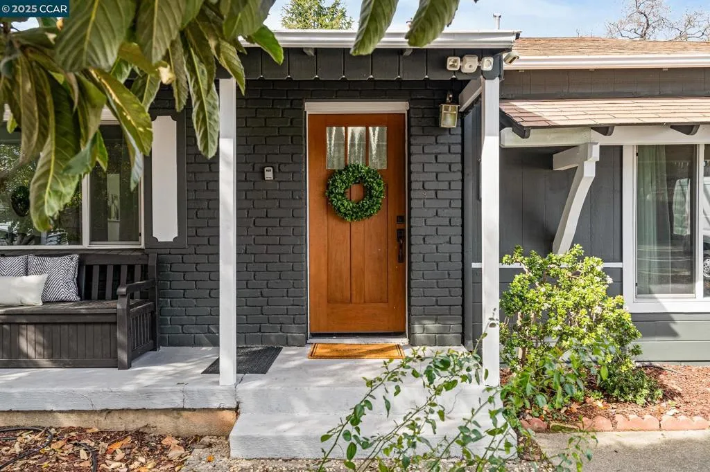 1525 Ayers Rd, Concord, California 94521 home-pic-25