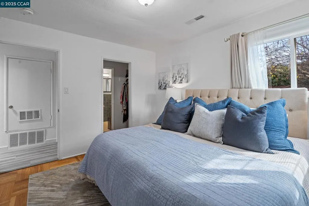 1525 Ayers Rd, Concord, California 94521 home-pic-17