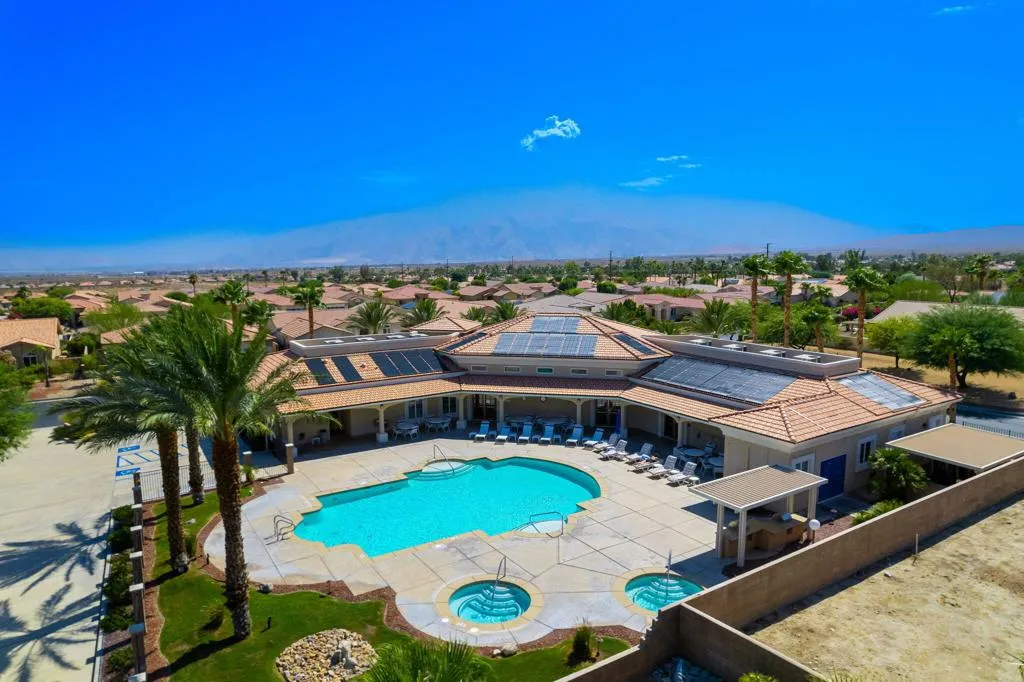 65117 Cliff Circle N, Desert Hot Springs, California 92240 home-pic-37