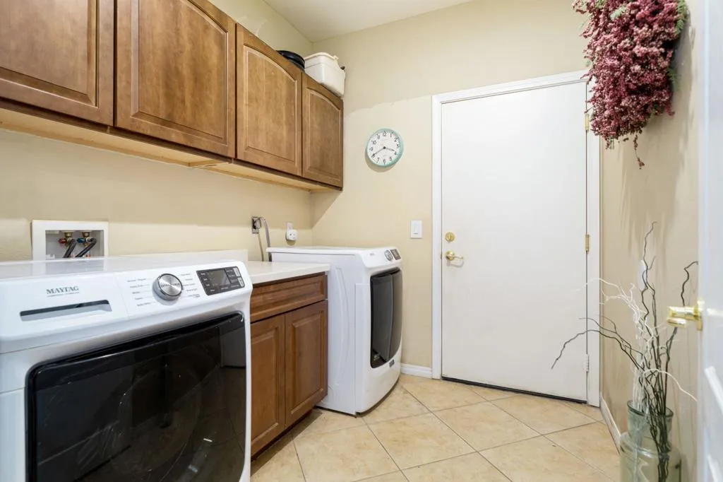 65117 Cliff Circle N, Desert Hot Springs, California 92240 home-pic-23