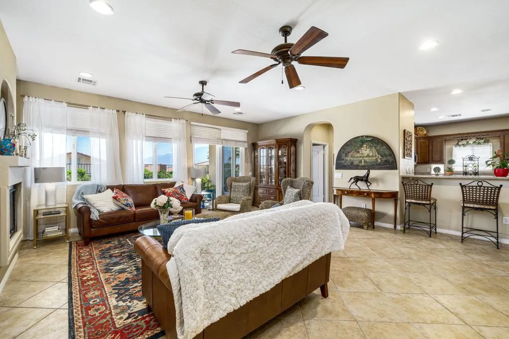 65117 Cliff Circle N, Desert Hot Springs, California 92240 home-pic-5