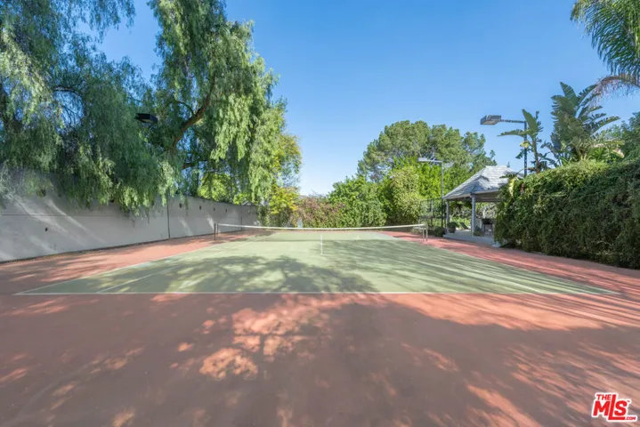 19333 Wells Drive, Tarzana, California 91356