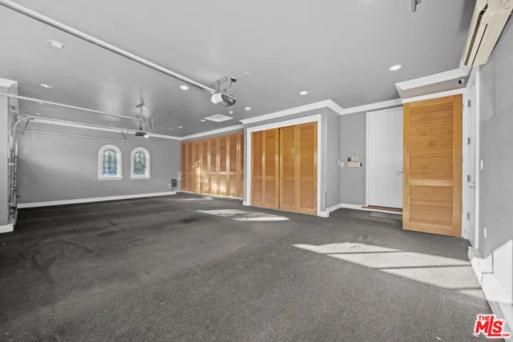 19333 Wells Drive, Tarzana, California 91356