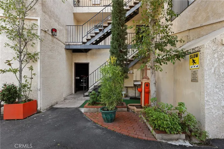 420 W Windsor Road, Glendale, California 91204