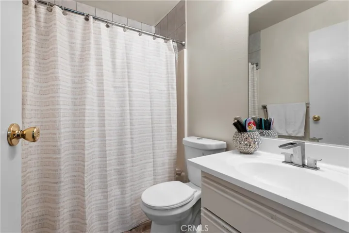 420 W Windsor Road, Glendale, California 91204