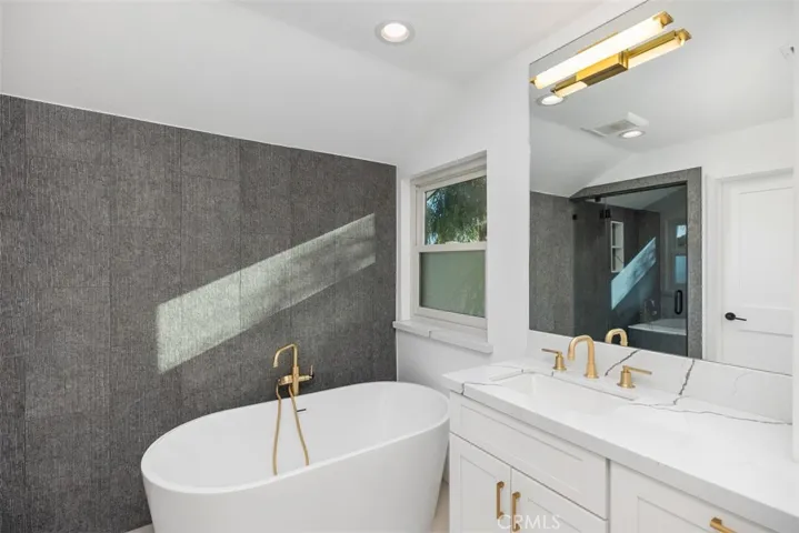 5499 Paseo Gilberto, Yorba Linda, California 92886