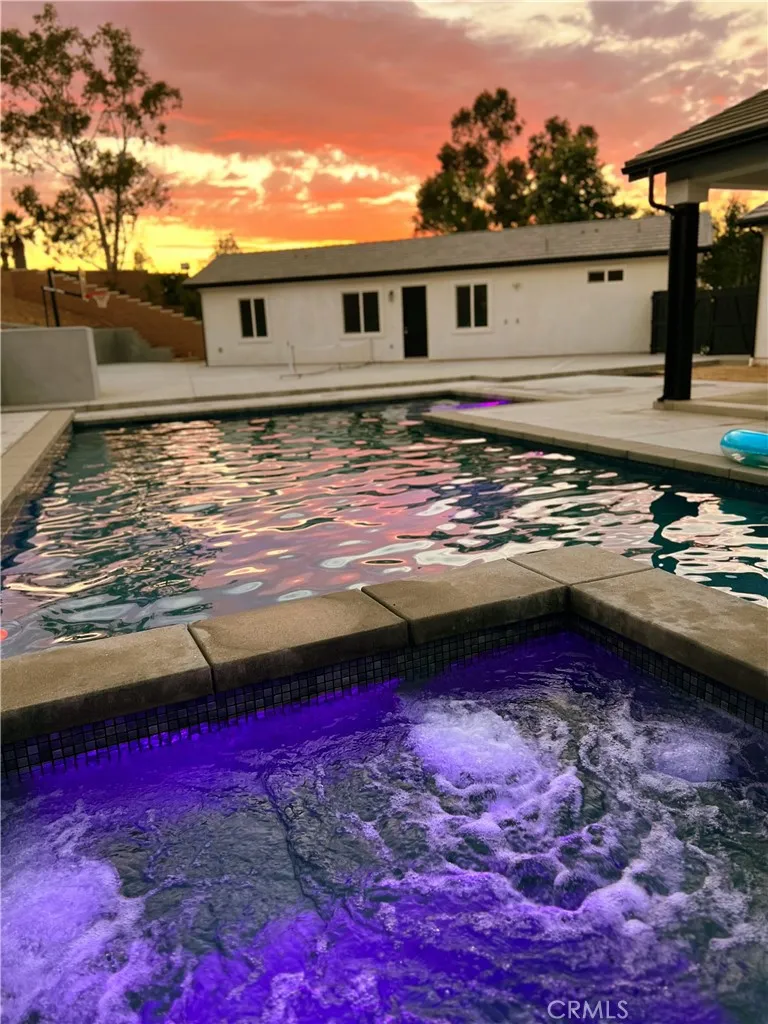 1204 Arbenz Circle, Corona, California 92881 home-pic-23