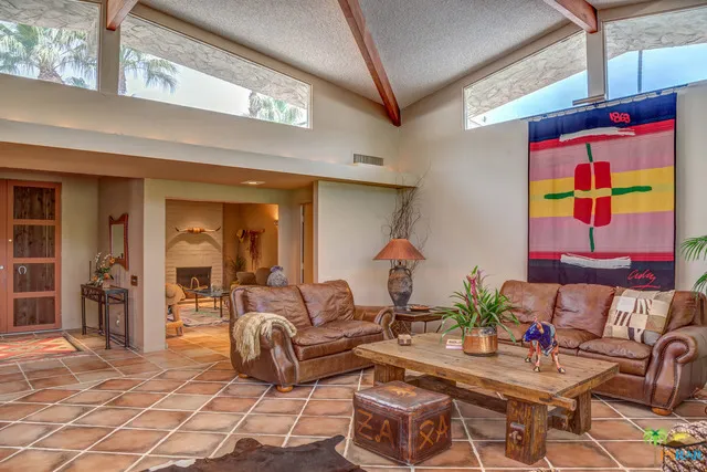 1597 E Sierra Way, Palm Springs, California 92264 home-pic-5