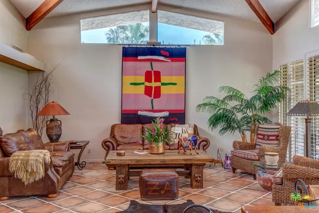 1597 E Sierra Way, Palm Springs, California 92264 home-pic-4
