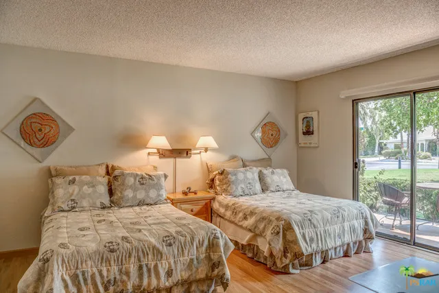 1597 E Sierra Way, Palm Springs, California 92264 home-pic-24