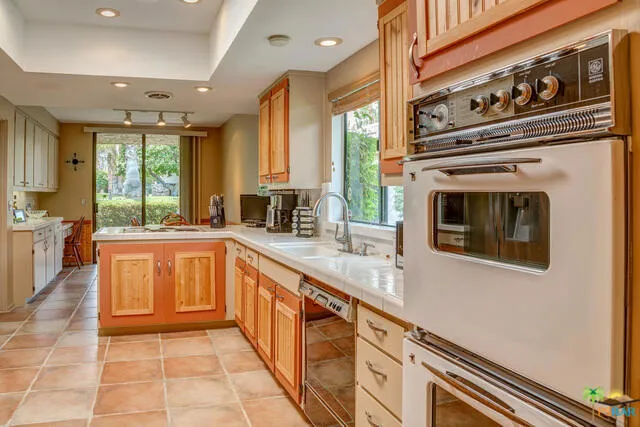 1597 E Sierra Way, Palm Springs, California 92264 home-pic-9