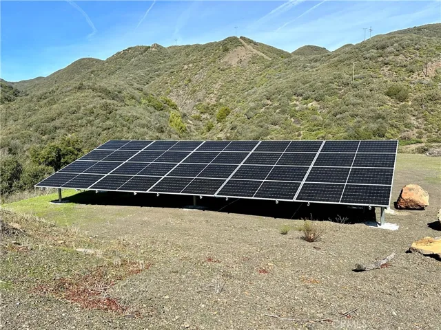 9225 Tassajara Creek Road, Santa Margarita, California 93453