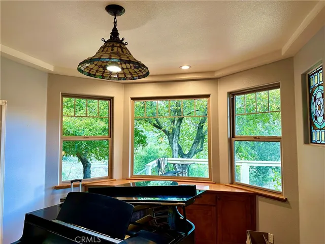 9225 Tassajara Creek Road, Santa Margarita, California 93453