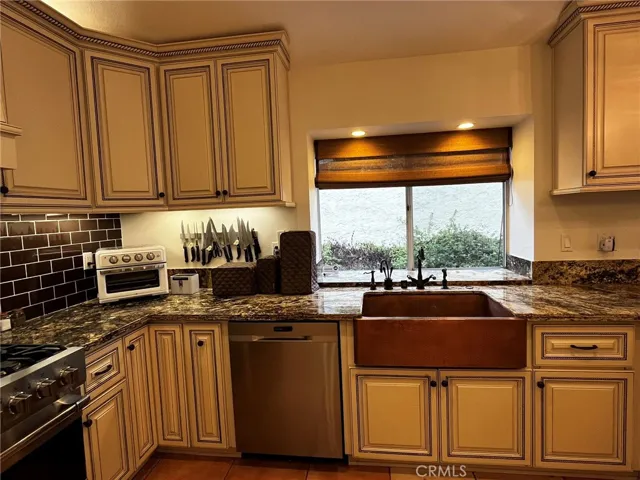 19242 Echo Pass Road, Trabuco Canyon, California 92679
