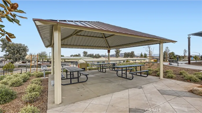 Quartz Ranch Amenities