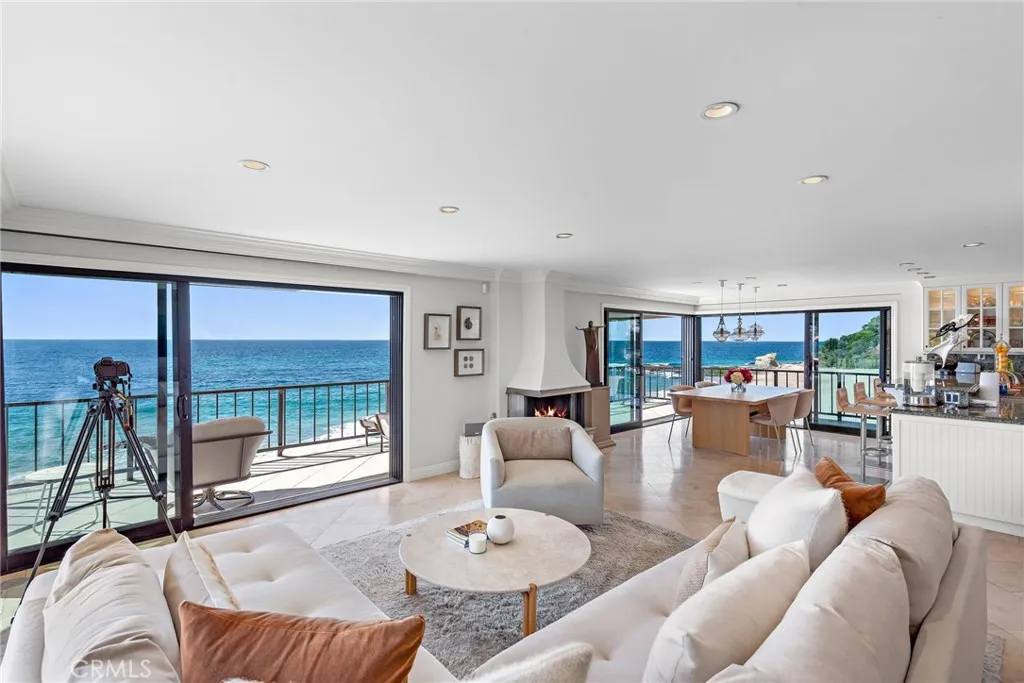 31423 #p1 South Coast Highway, Laguna Beach, California 92651, 3 Bedrooms Bedrooms, ,2 BathroomsBathrooms,Residential,For Sale,South Coast Highway,LG25035281