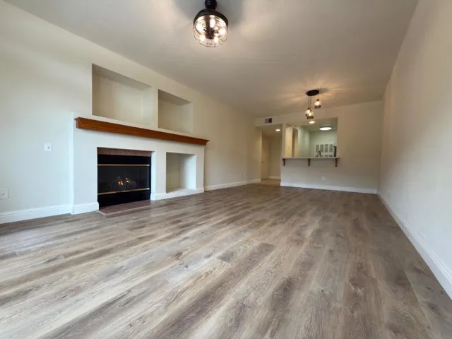 212 Crescent Court, Brisbane, California 94005
