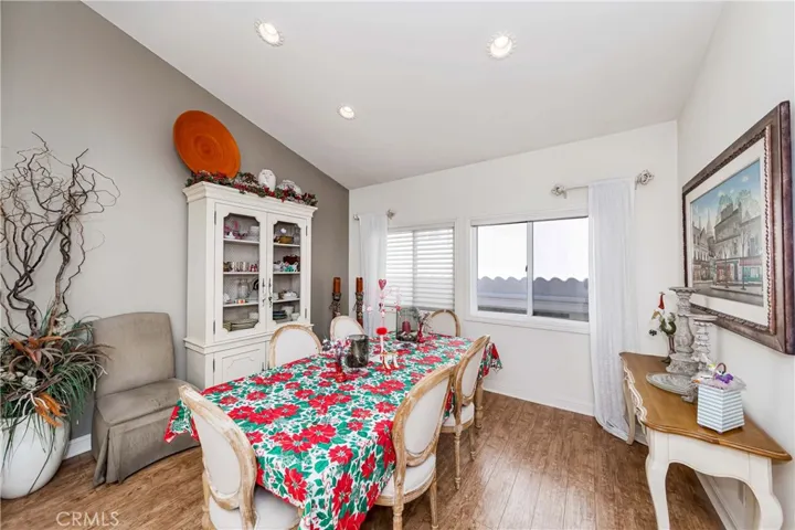 233 S Helberta Avenue A, Redondo Beach, California 90277