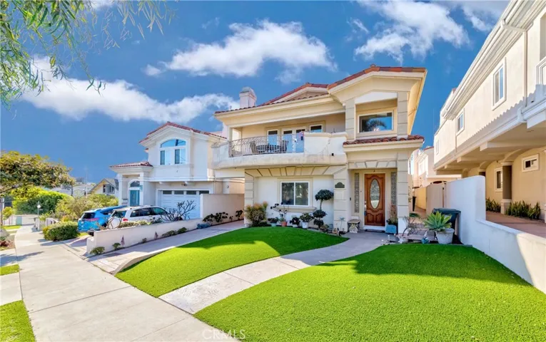 233 S Helberta Avenue A, Redondo Beach, California 90277