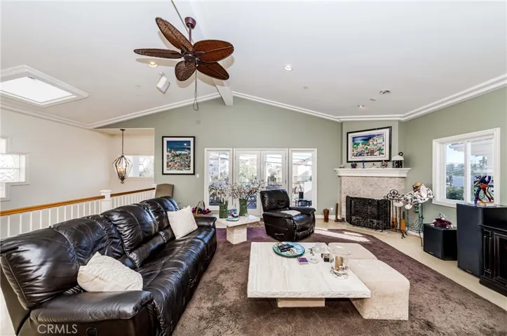 233 S Helberta Avenue A, Redondo Beach, California 90277