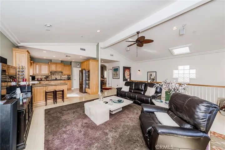 233 S Helberta Avenue A, Redondo Beach, California 90277