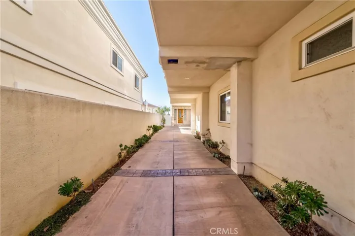 233 S Helberta Avenue A, Redondo Beach, California 90277