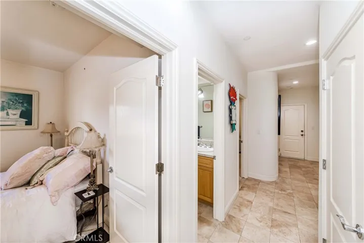 233 S Helberta Avenue A, Redondo Beach, California 90277