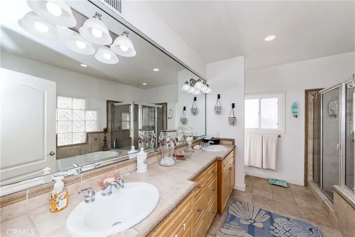 233 S Helberta Avenue A, Redondo Beach, California 90277